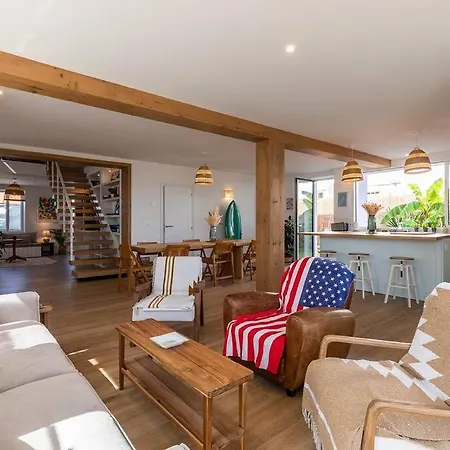 Beautiful House In Front Of The Ocean Holiday home